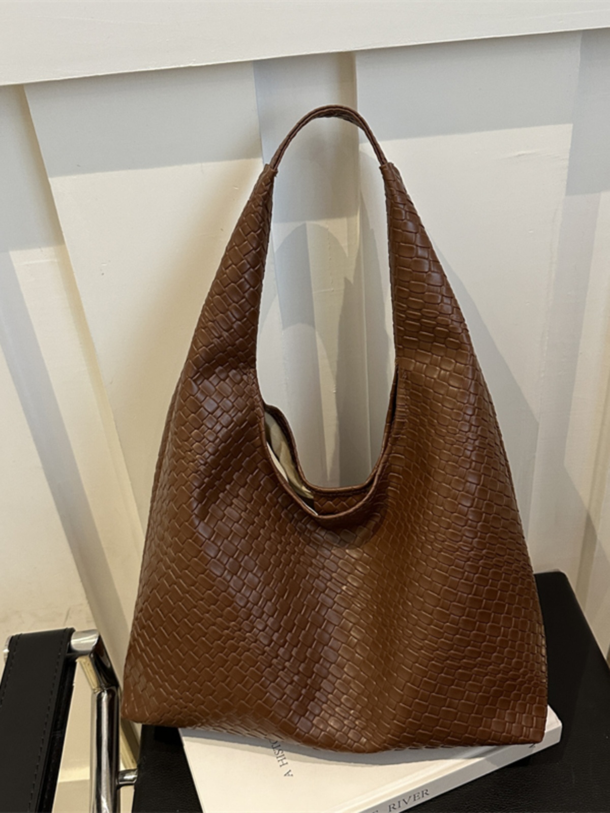 트렌디한 통근용 우븐 토트백 여성용 대용량 싱글 숄더  - Women'S Young Bags 리뷰 및 가격